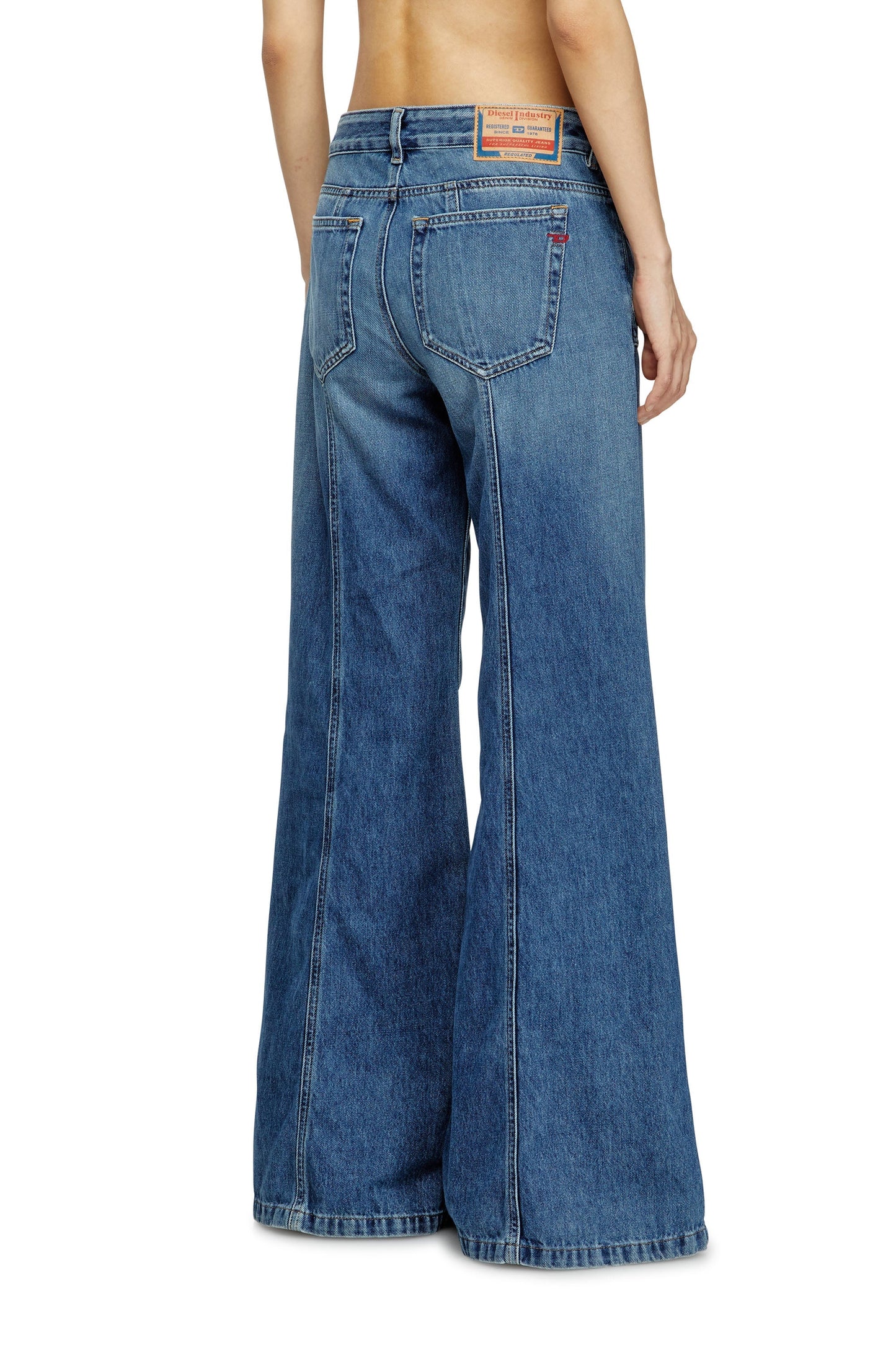 Flare Jeans Low Waist D-Akii