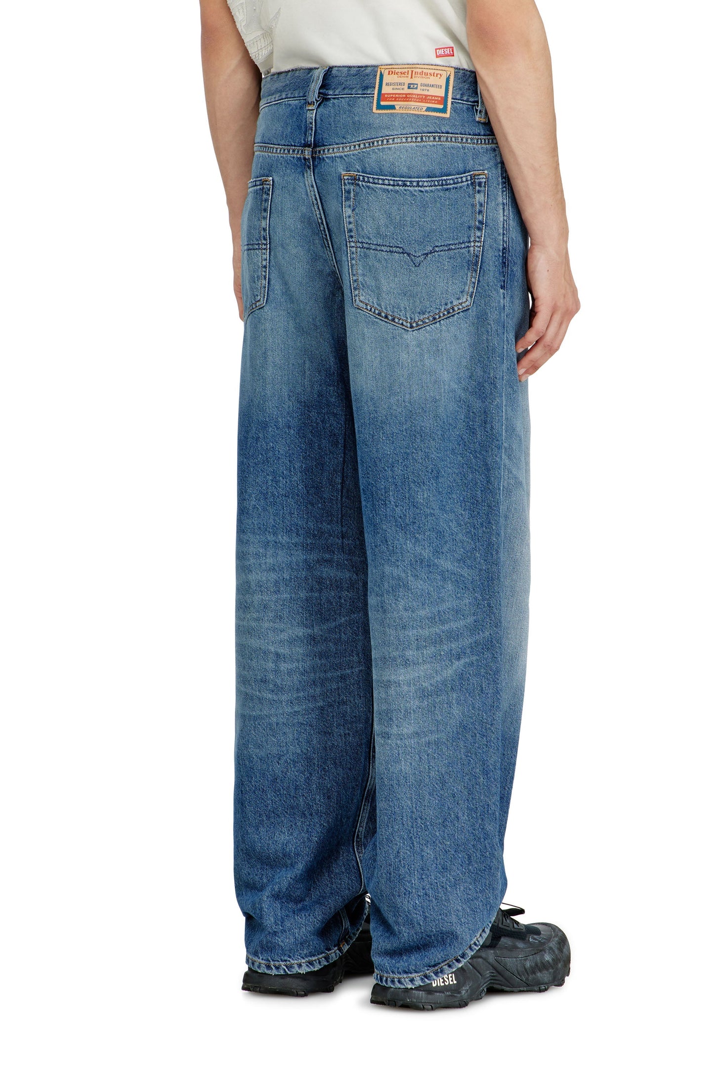Relaxed Jeans 2001 D-Macro 09P61