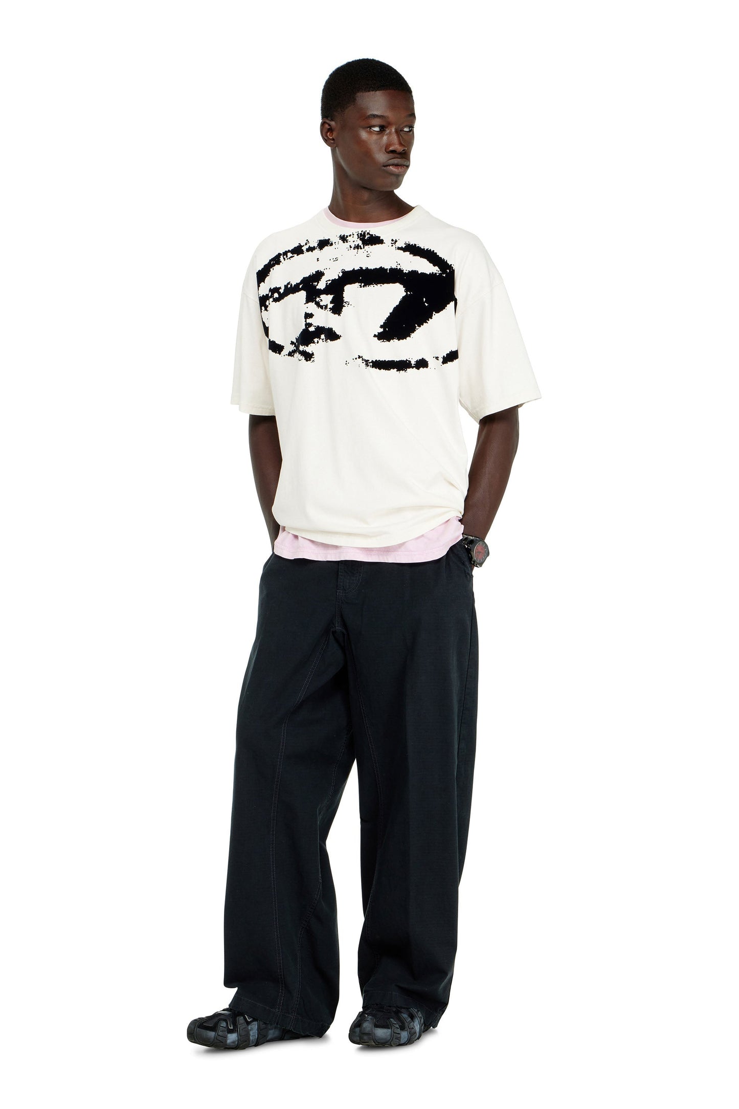T-shirt with distressed flocked logo