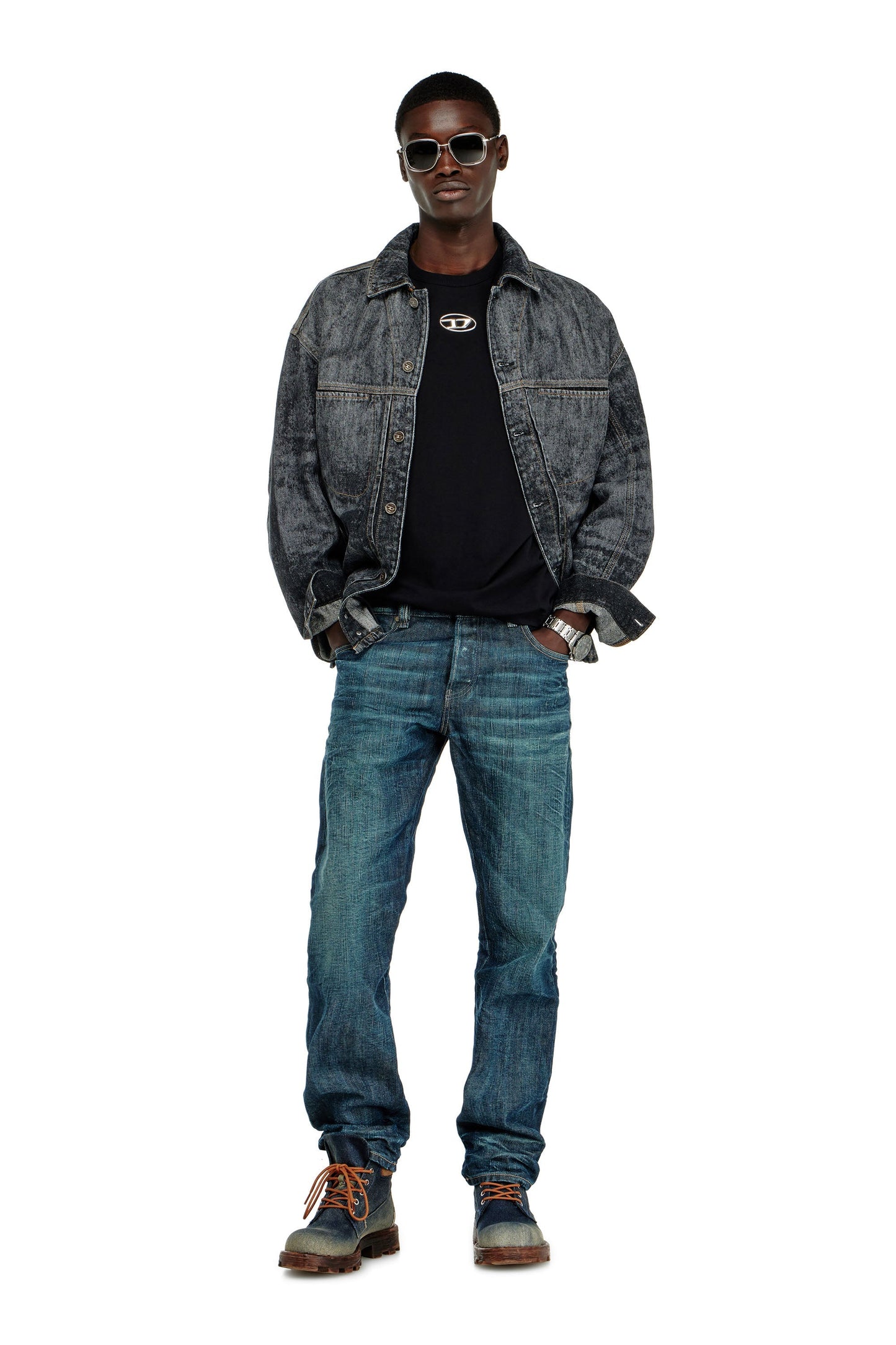 T-shirt with metallic Oval D