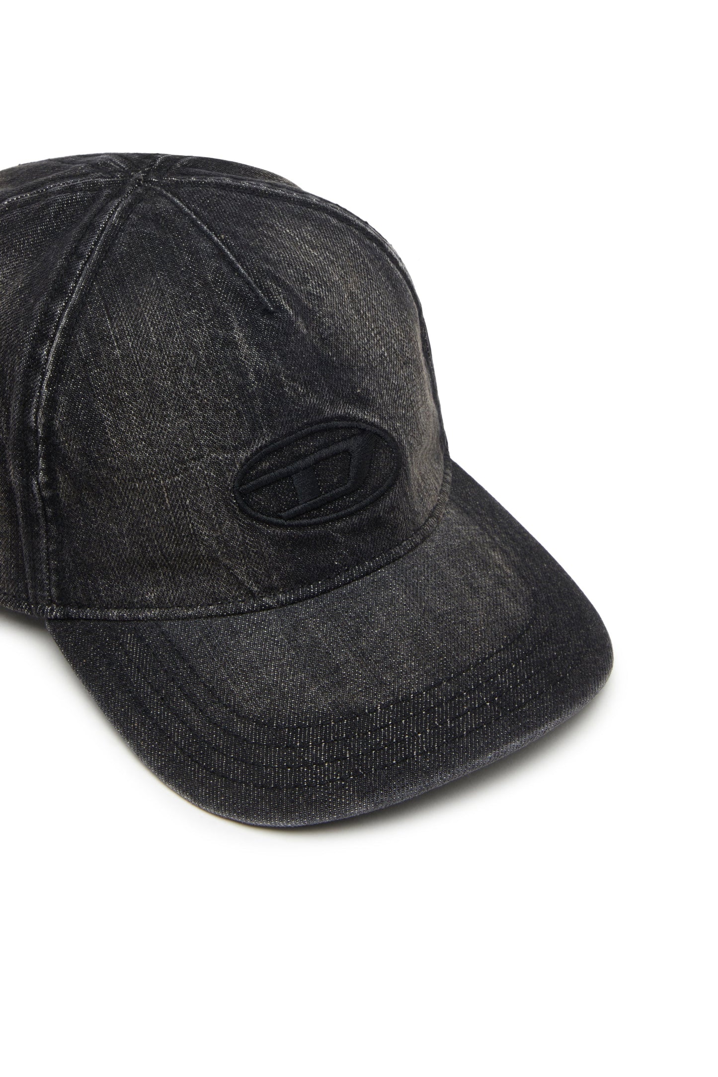 Denim cap with frayed details and embroidered logo