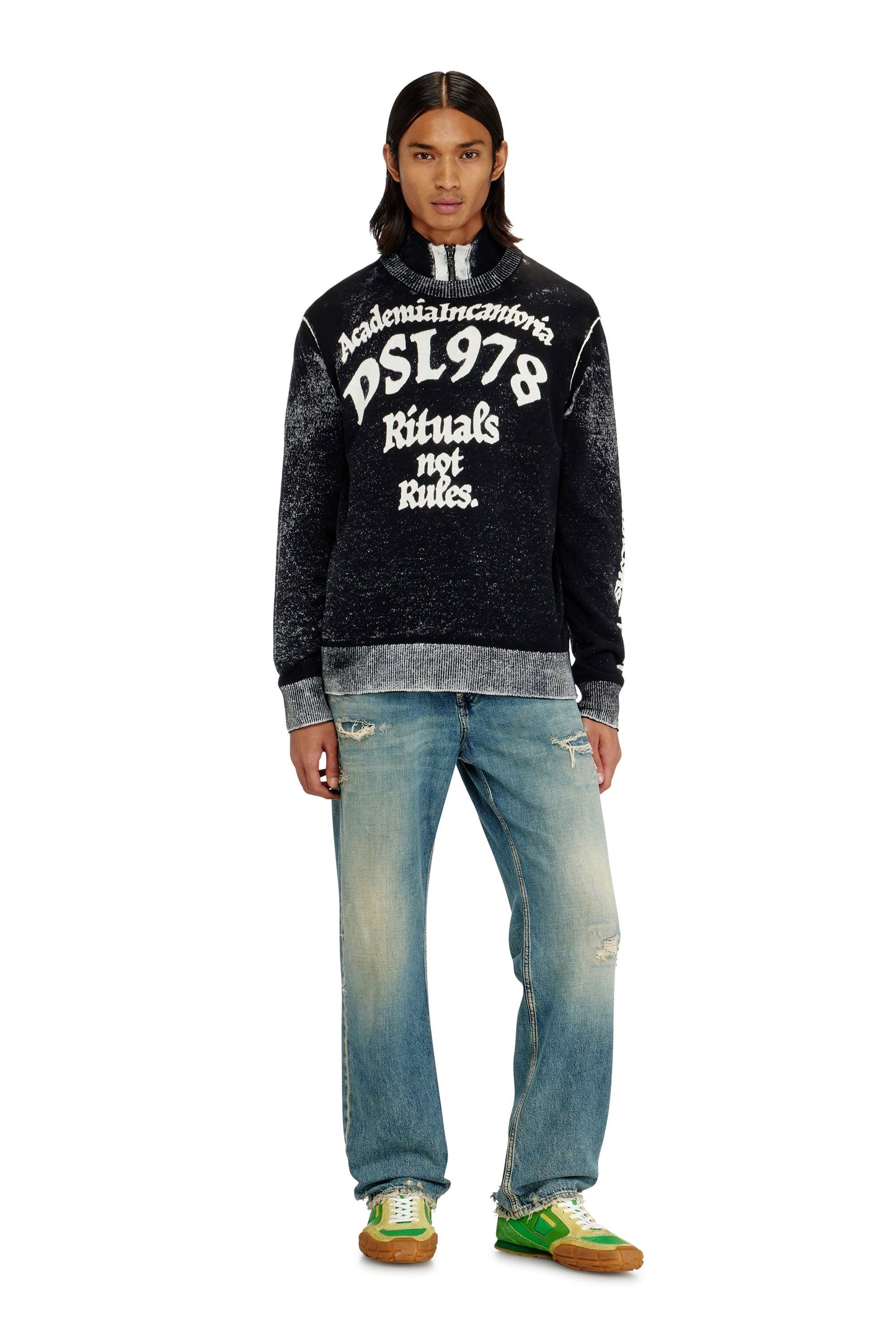 Treated cotton jumper with slogan