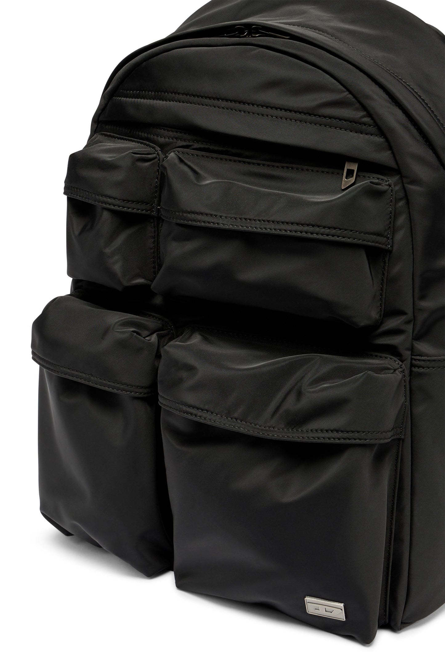 Multi-Pkts-Multipocket backpack in utilitarian shell