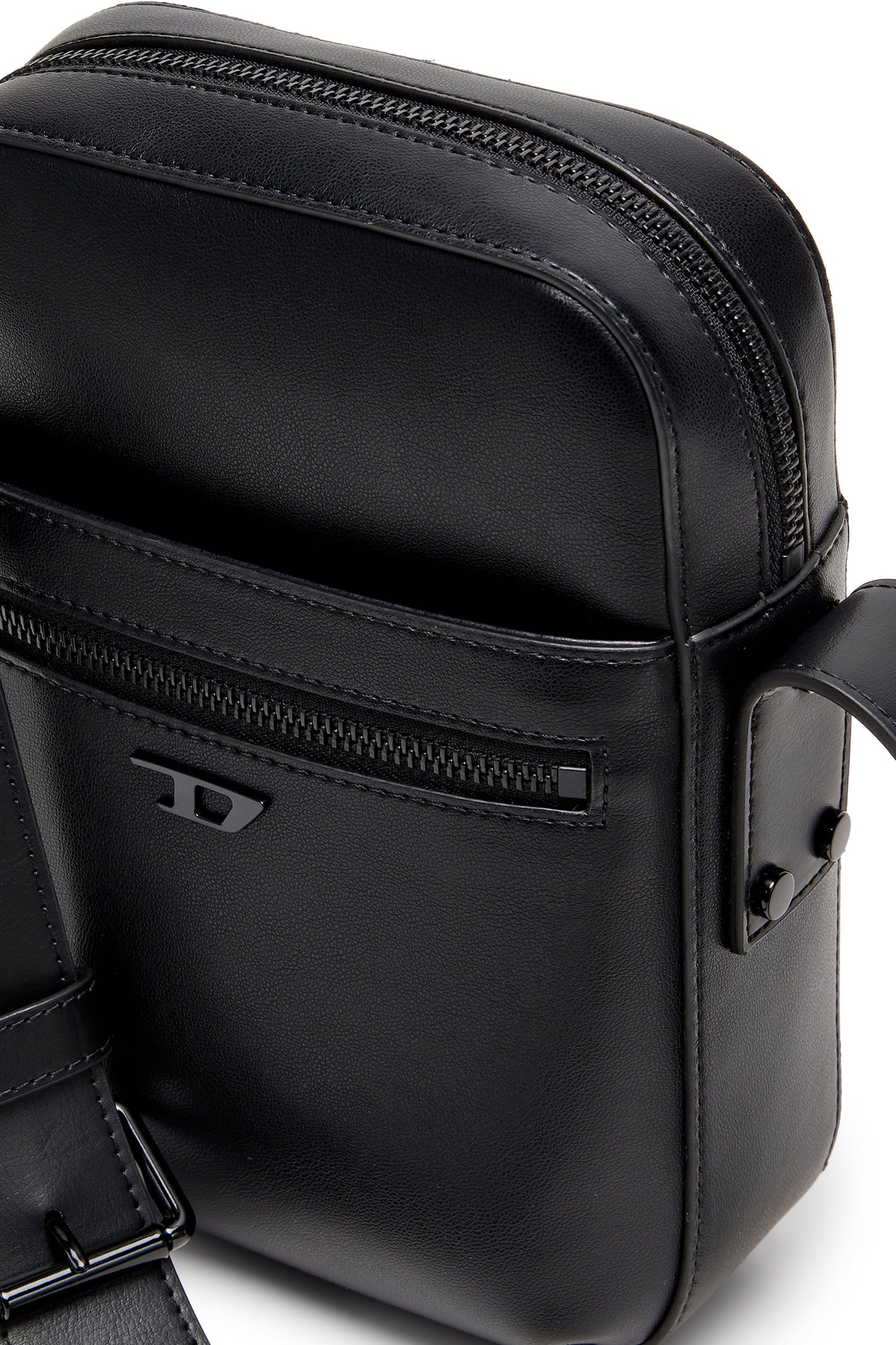 Rivet-D - Crossbody bag in PU with rivet details